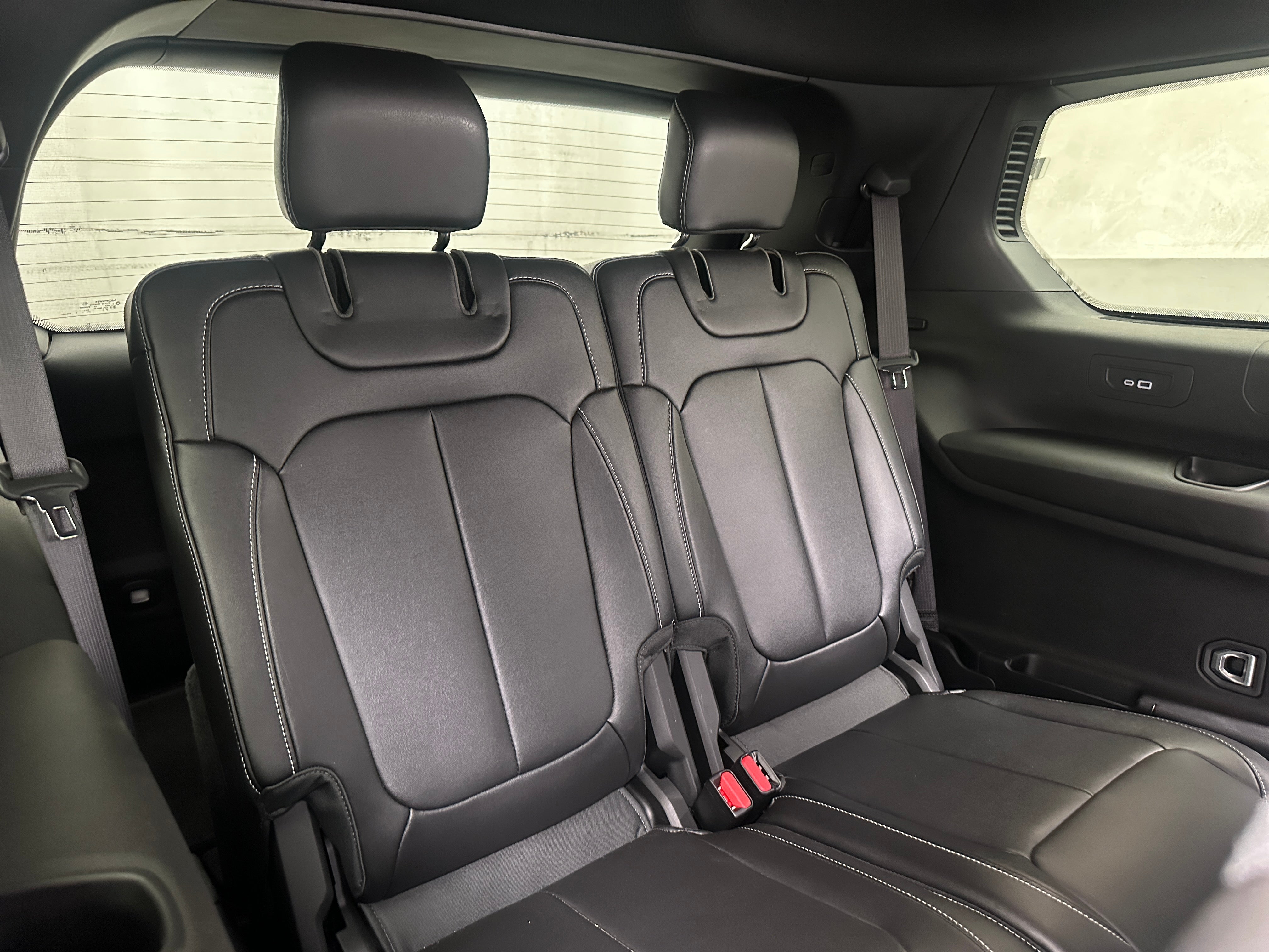 jeep grand cherokee l 2024 1C4RJKBG5R8523460 image jeep grand cherokee l 2024 1C4RJKBG5R8523460 image
